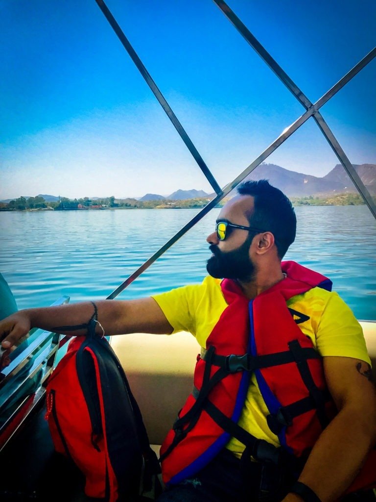 Speed boat ride, Fatehsagar lake